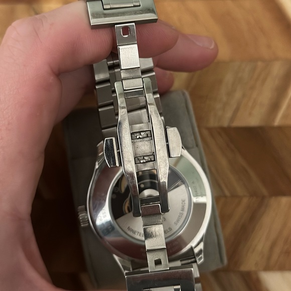 Men’s White Dial Tissot Gentleman Swissmatic - T1164071601100 - Picture 5 of 6